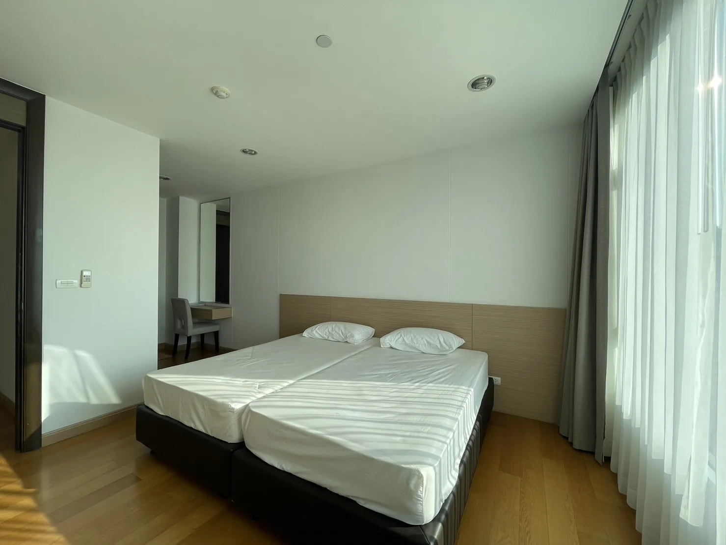 Property photos for Capital Residence