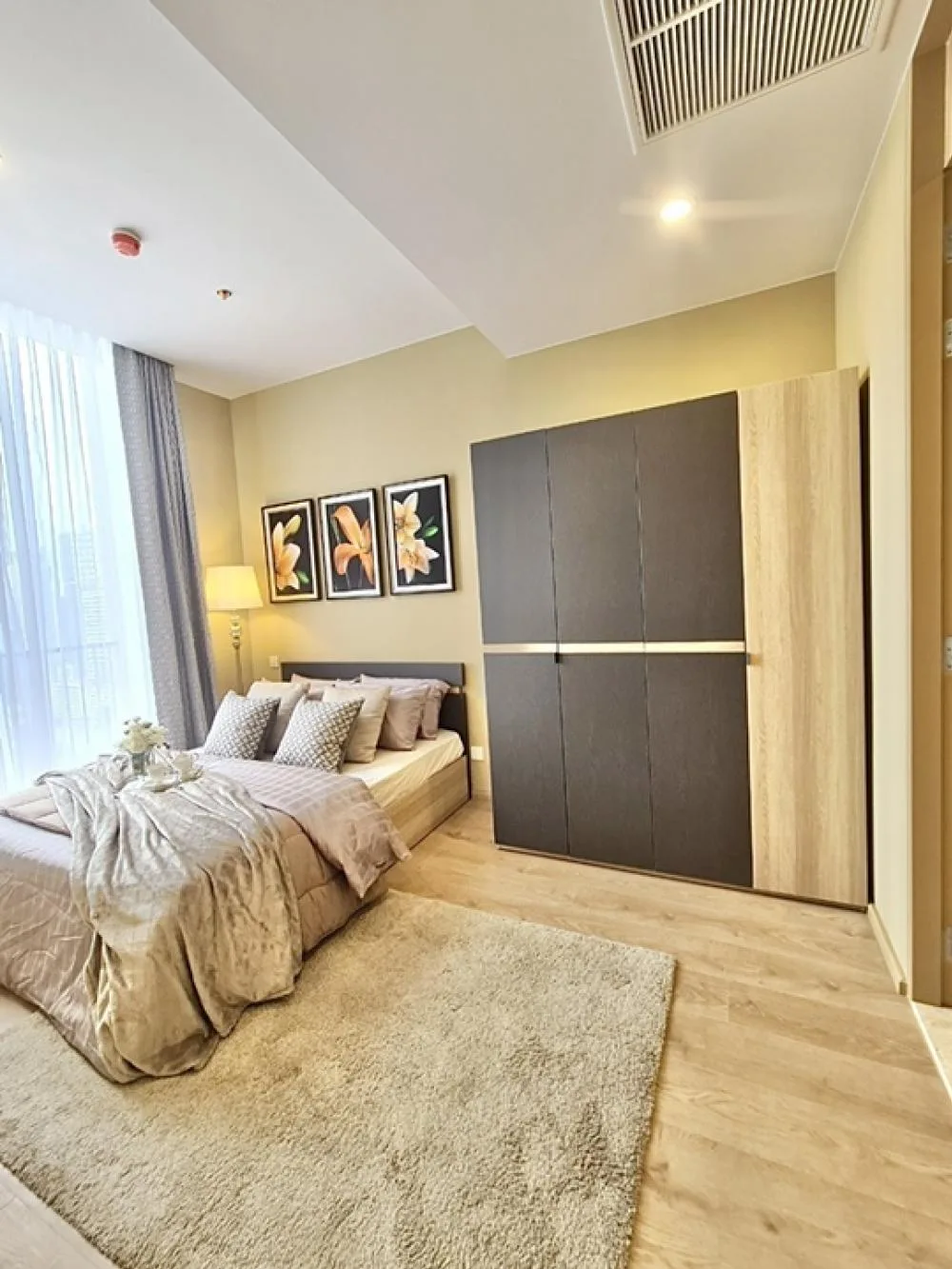 Property photos for Noble BE19
