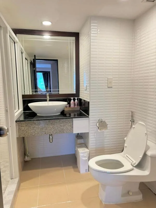 Property photos for Omni Tower Sukhumvit Nana