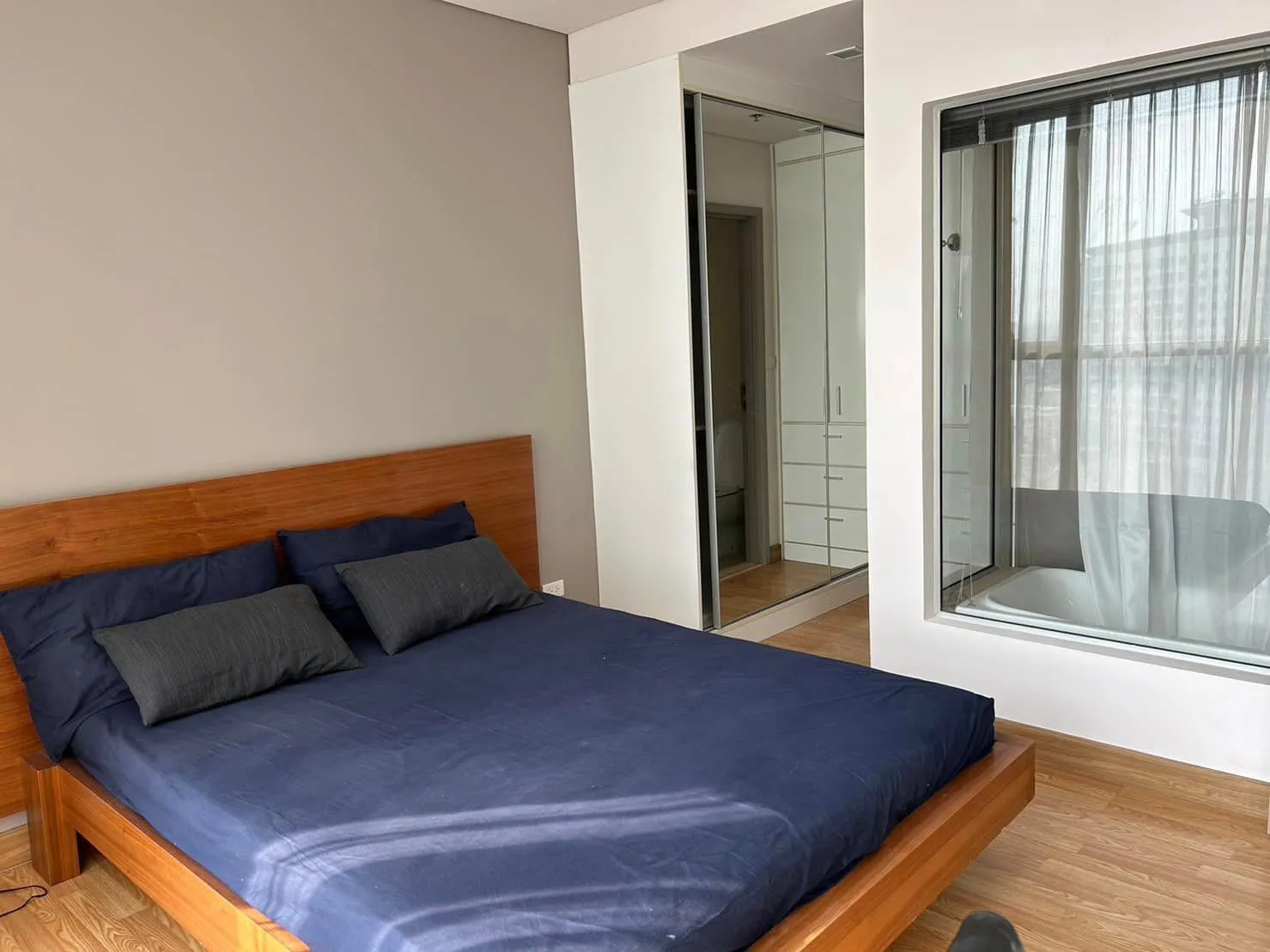 Property photos for Le Luk