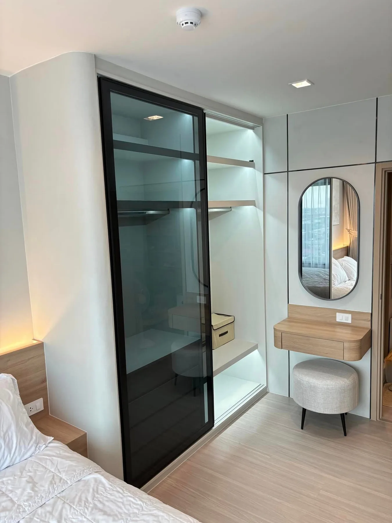 Property photos for Life Sathorn Sierra
