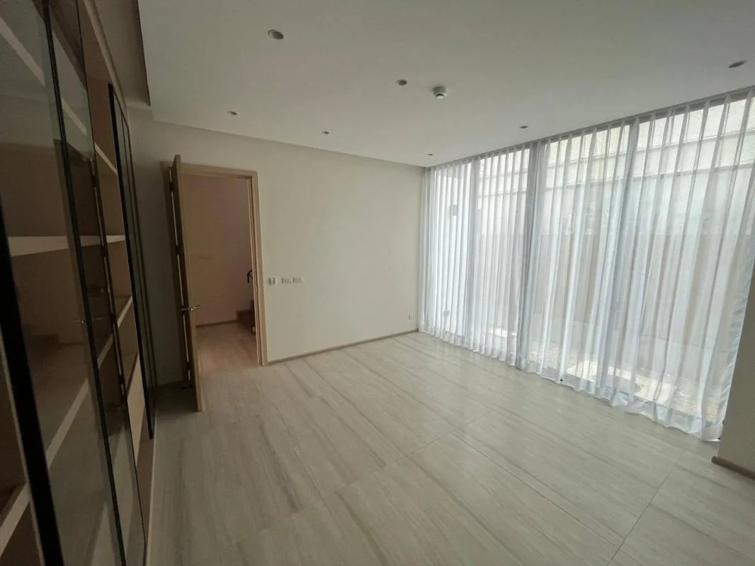 Property photos for Single House 49/19