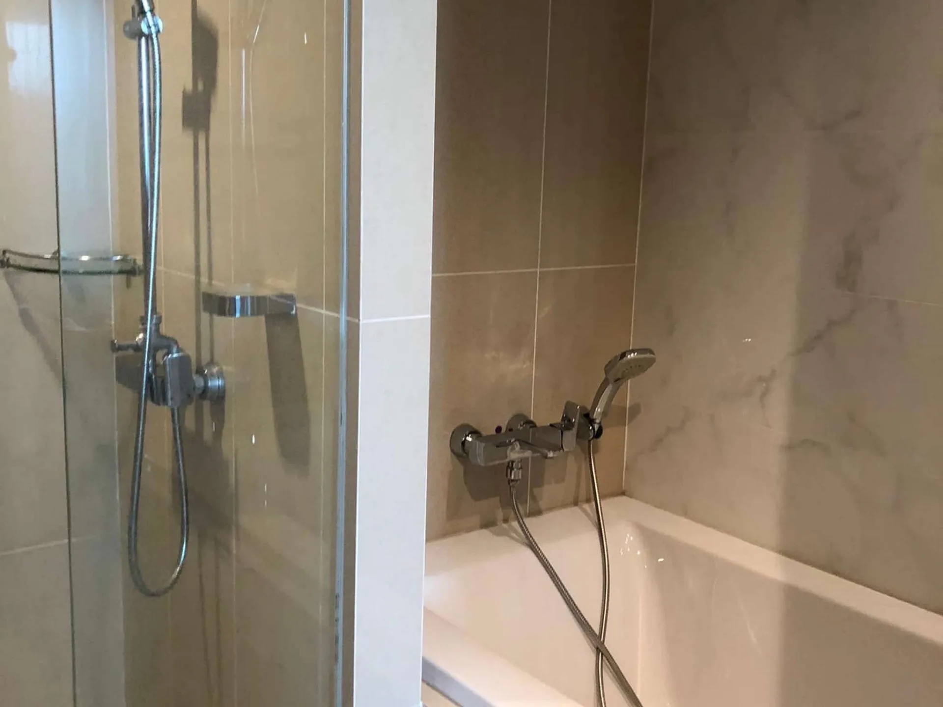 Property photos for Leticia Rama 9