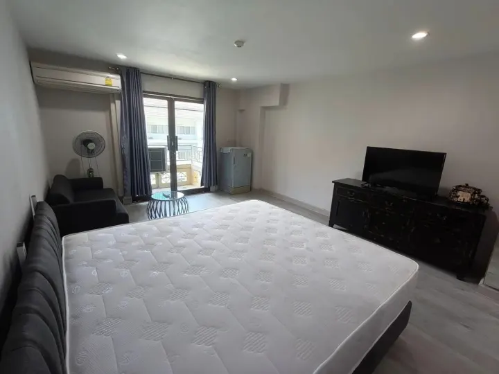 Property photos for Silom Terrace