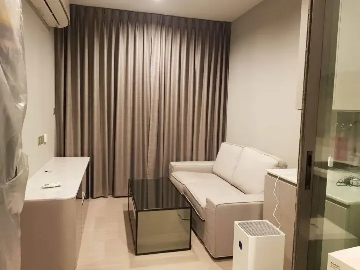 Property photos for Life Asoke Hype
