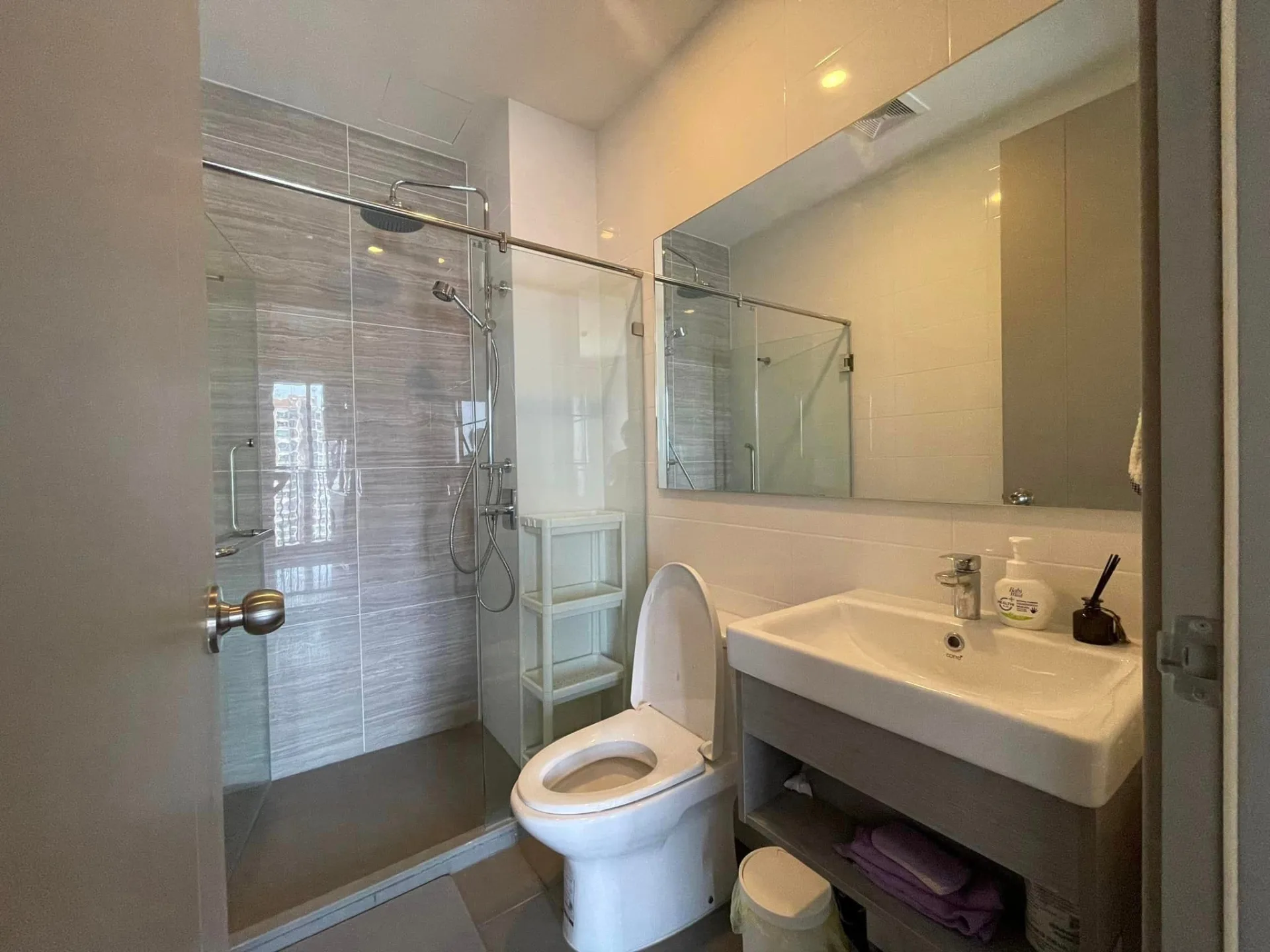 Property photos for Knightsbridge Prime Onnut