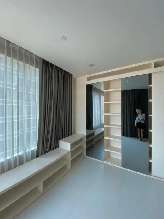 Property photos for MANHATTAN CHIDLOM