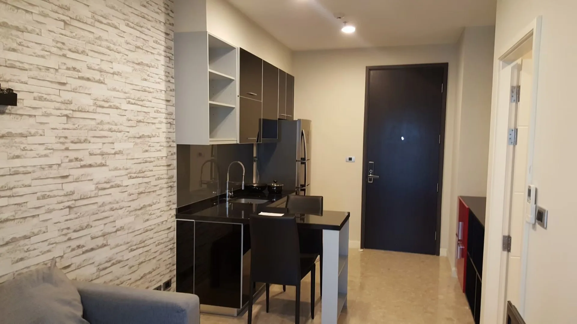 Property photos for The Crest Sukhumvit 34