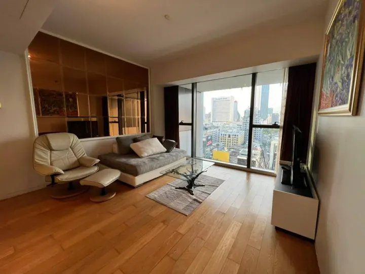 Property photos for The Met