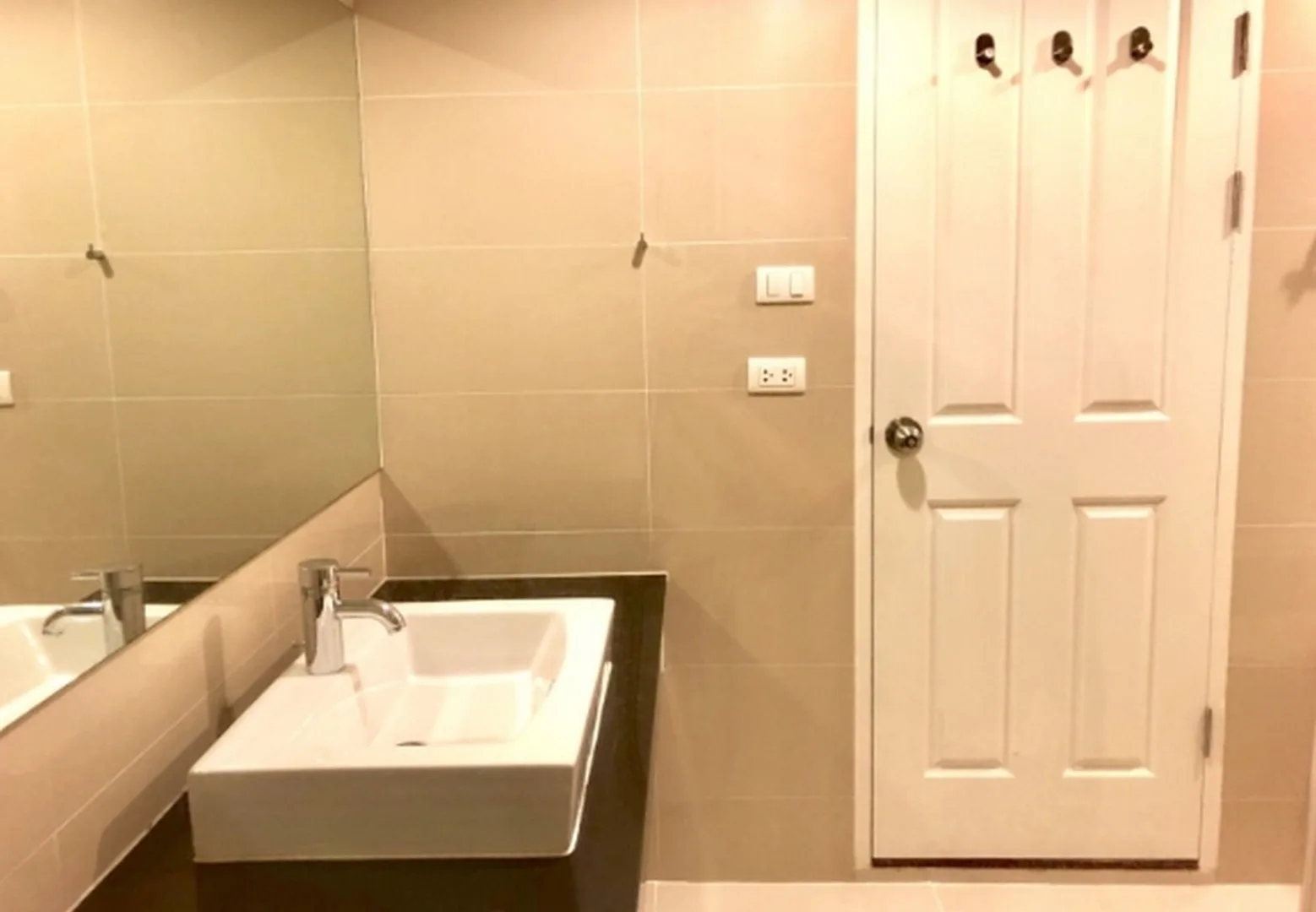 Property photos for Belle Grand Rama 9
