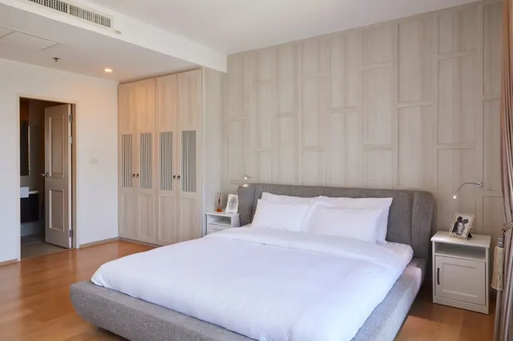Property photos for Noble Reflex