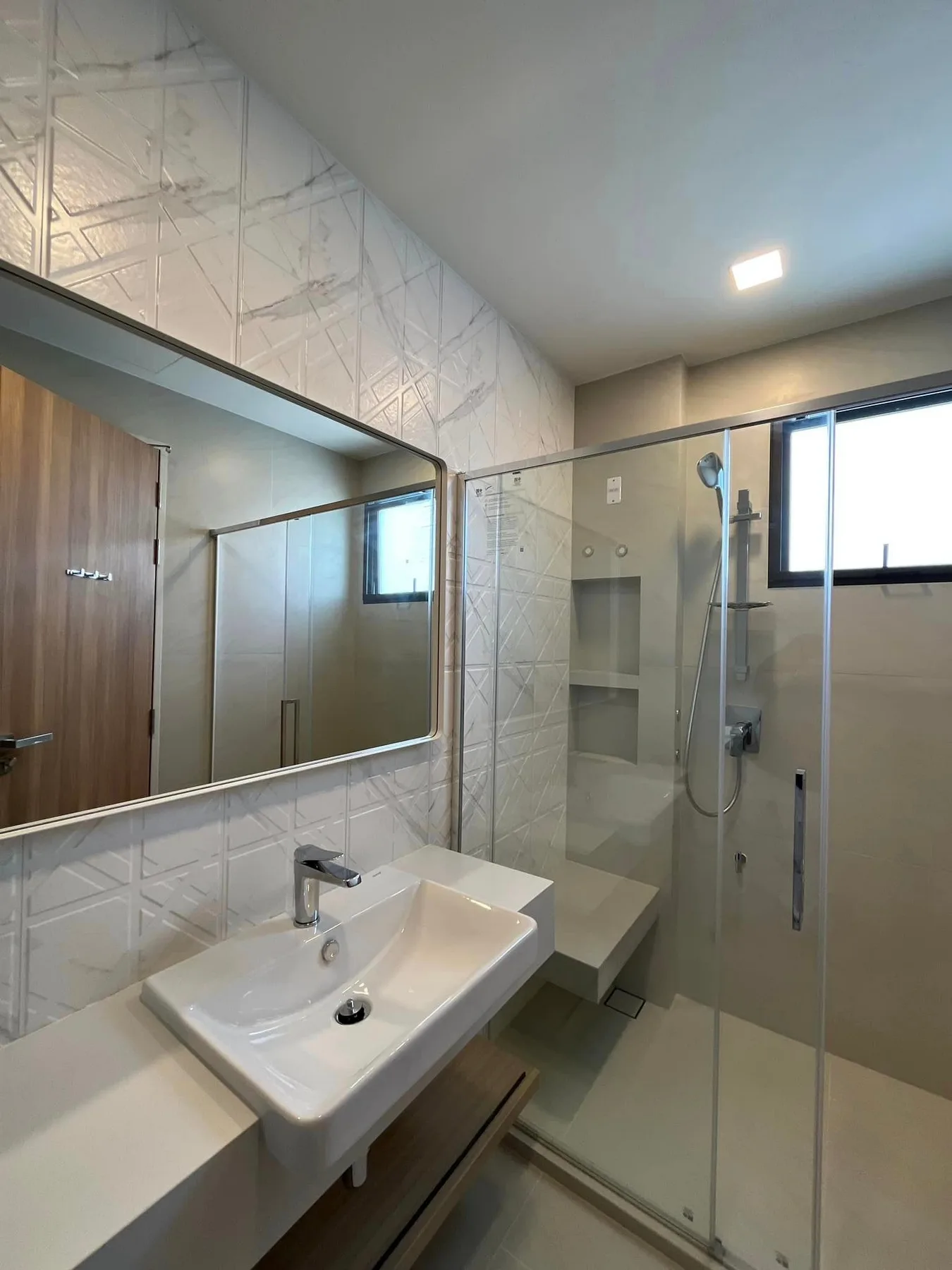 Property photos for Mantana Motorway-New Krungthepkreetha