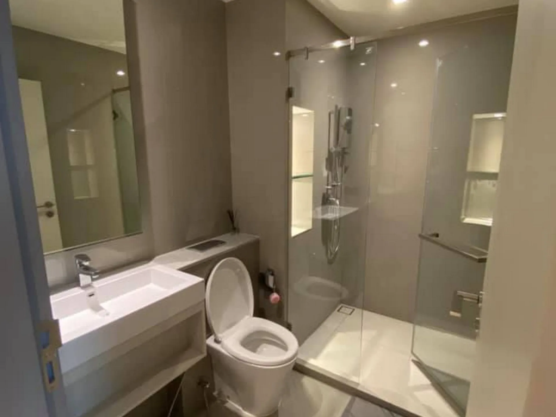 Property photos for Whizdom Station Ratchada - Thapra