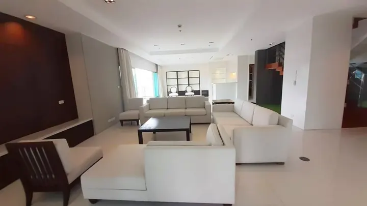 Property photos for Royal Residence Park