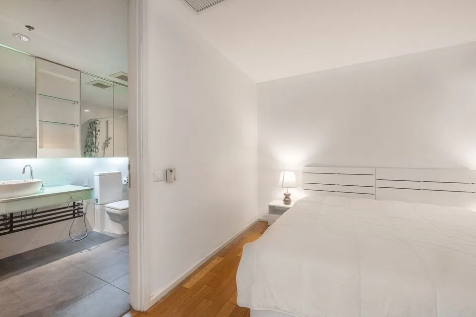 Property photos for The Legend Saladaeng