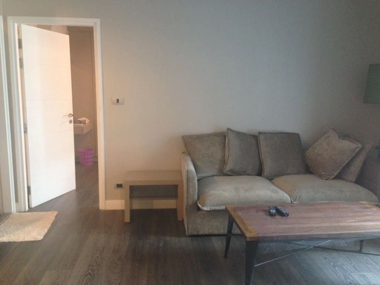 Property photos for The Crest Sukhumvit 49