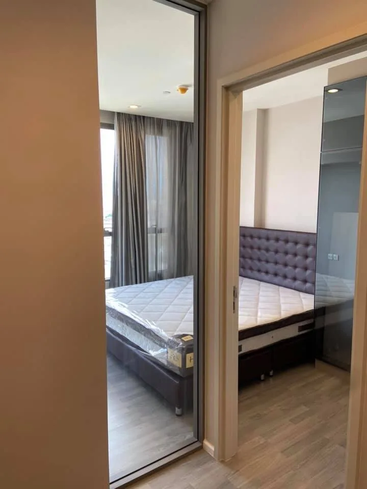 Property photos for The Room Sathorn - St.Louis