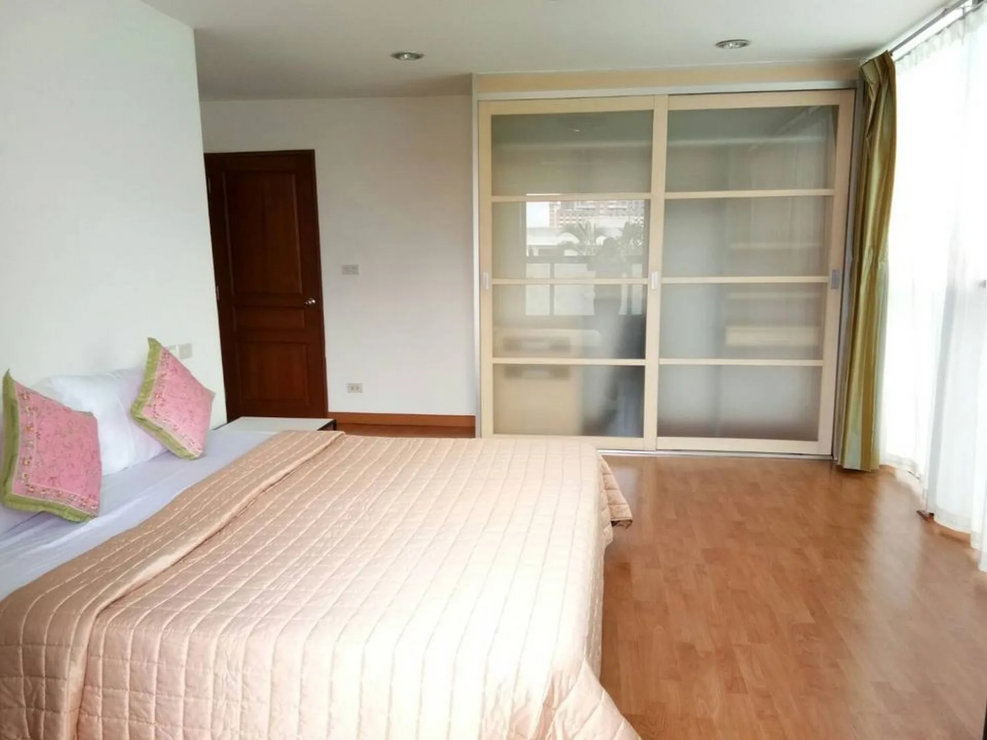 Property photos for The Waterford Park Sukhumvit 53