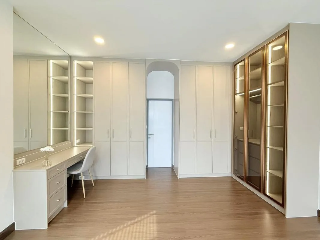 Property photos for The City Bangna