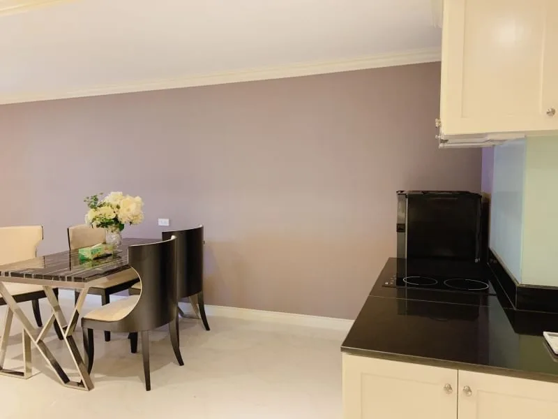 Property photos for State Tower