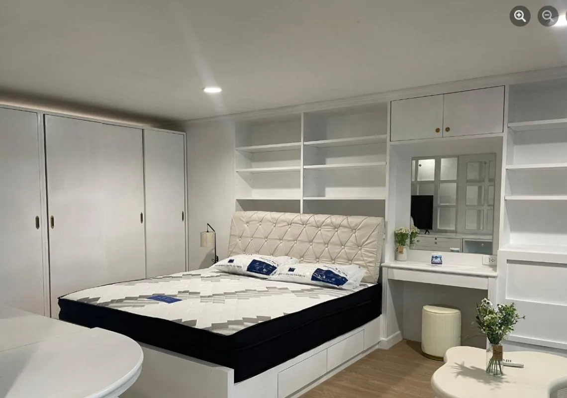 Property photos for Diamond Tower