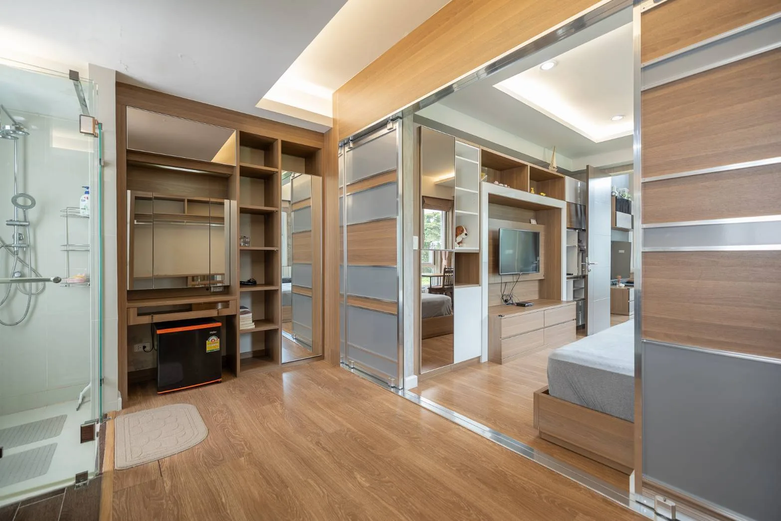 Property photos for Bless Town Sukhumvit 50