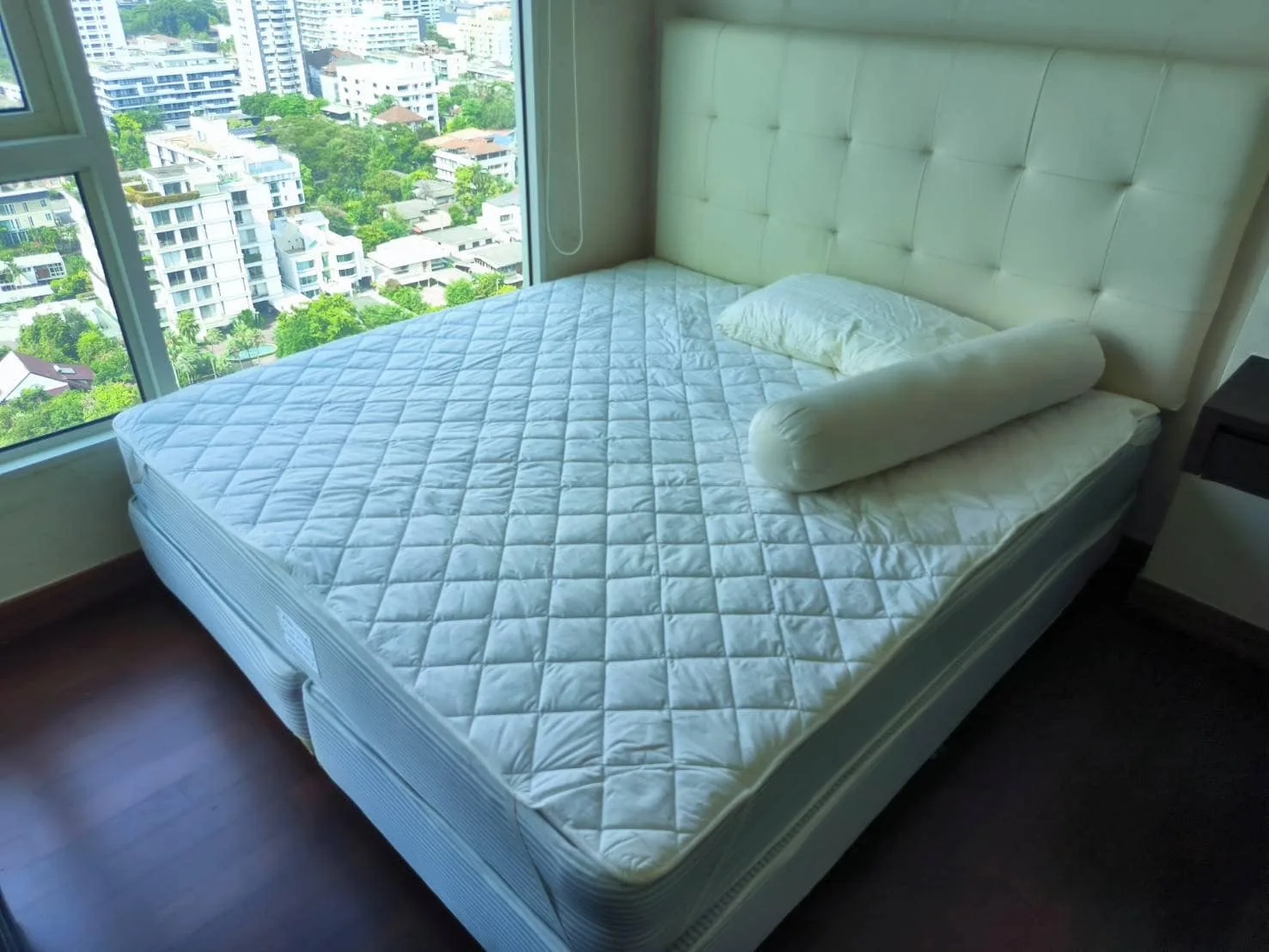 Property photos for Ivy Thonglor