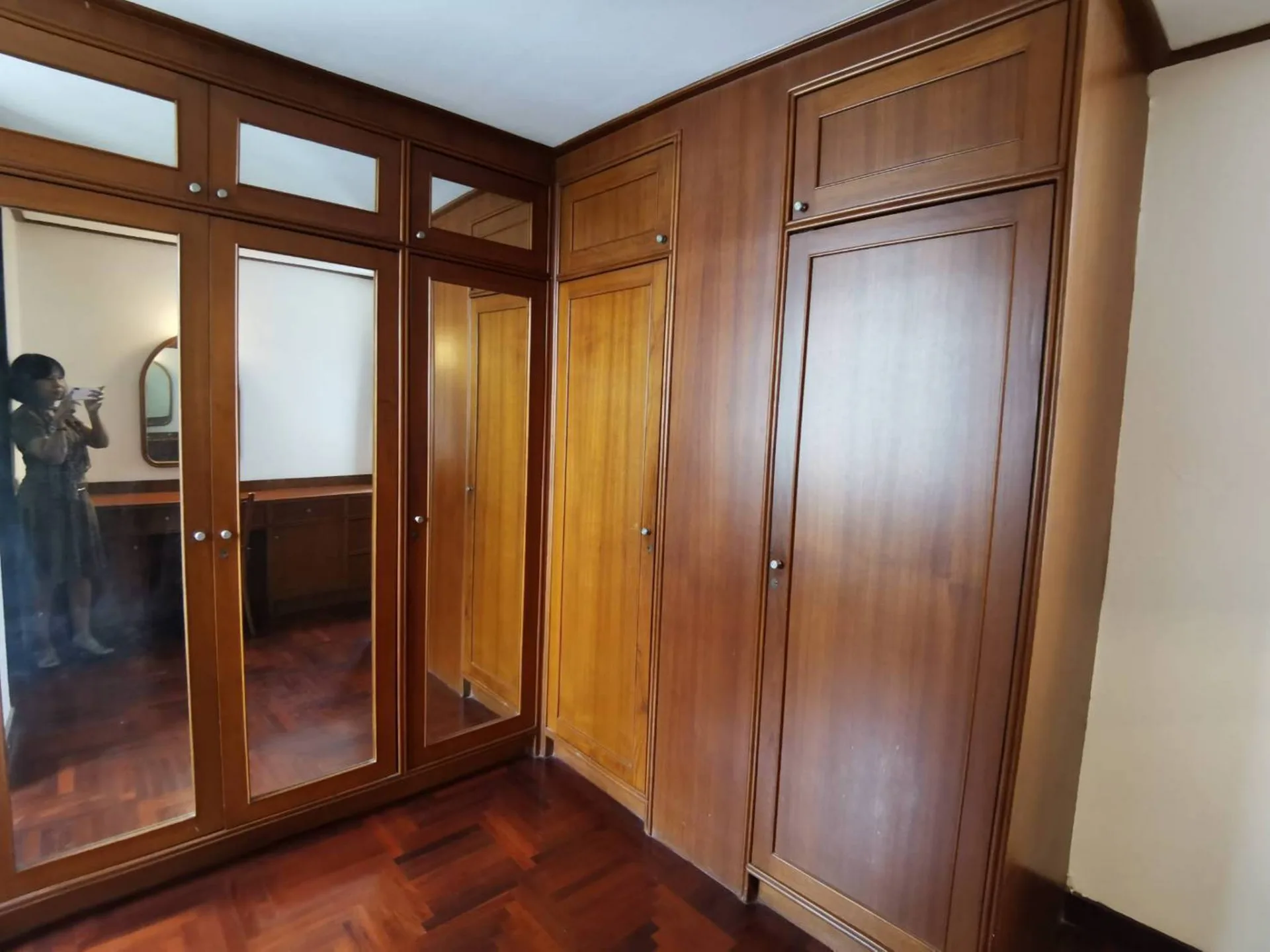 Property photos for Jamy Twin Mansion