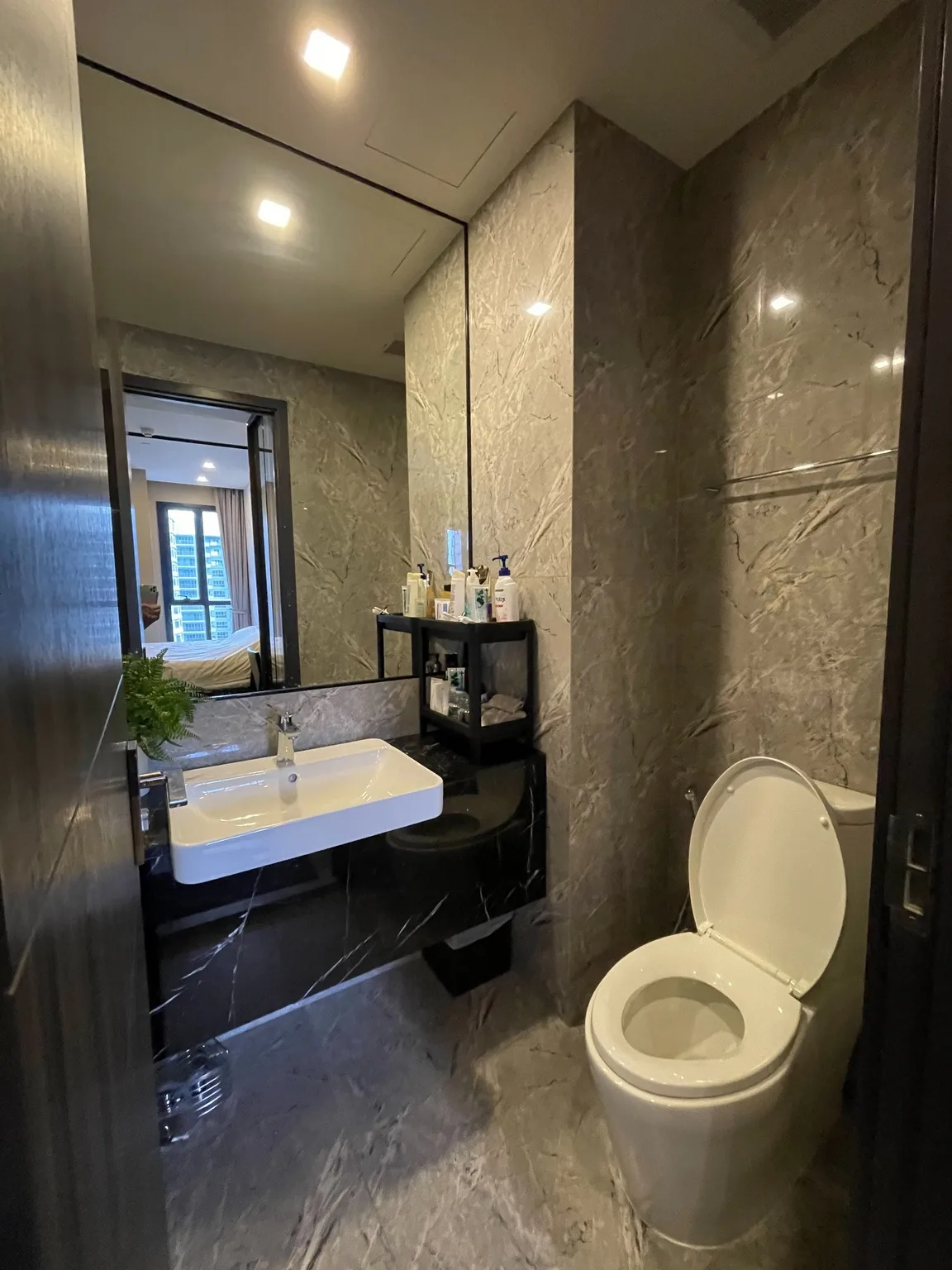 Property photos for Ashton Asoke