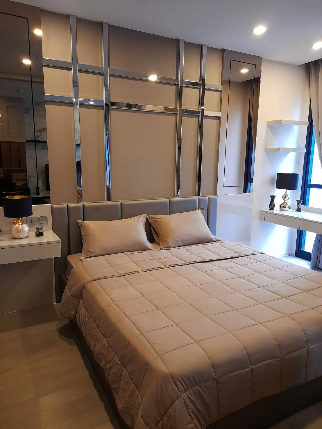 Property photos for Ashton Asoke