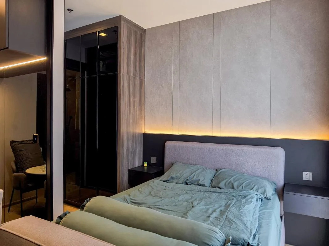 Property photos for Noble Around Ari