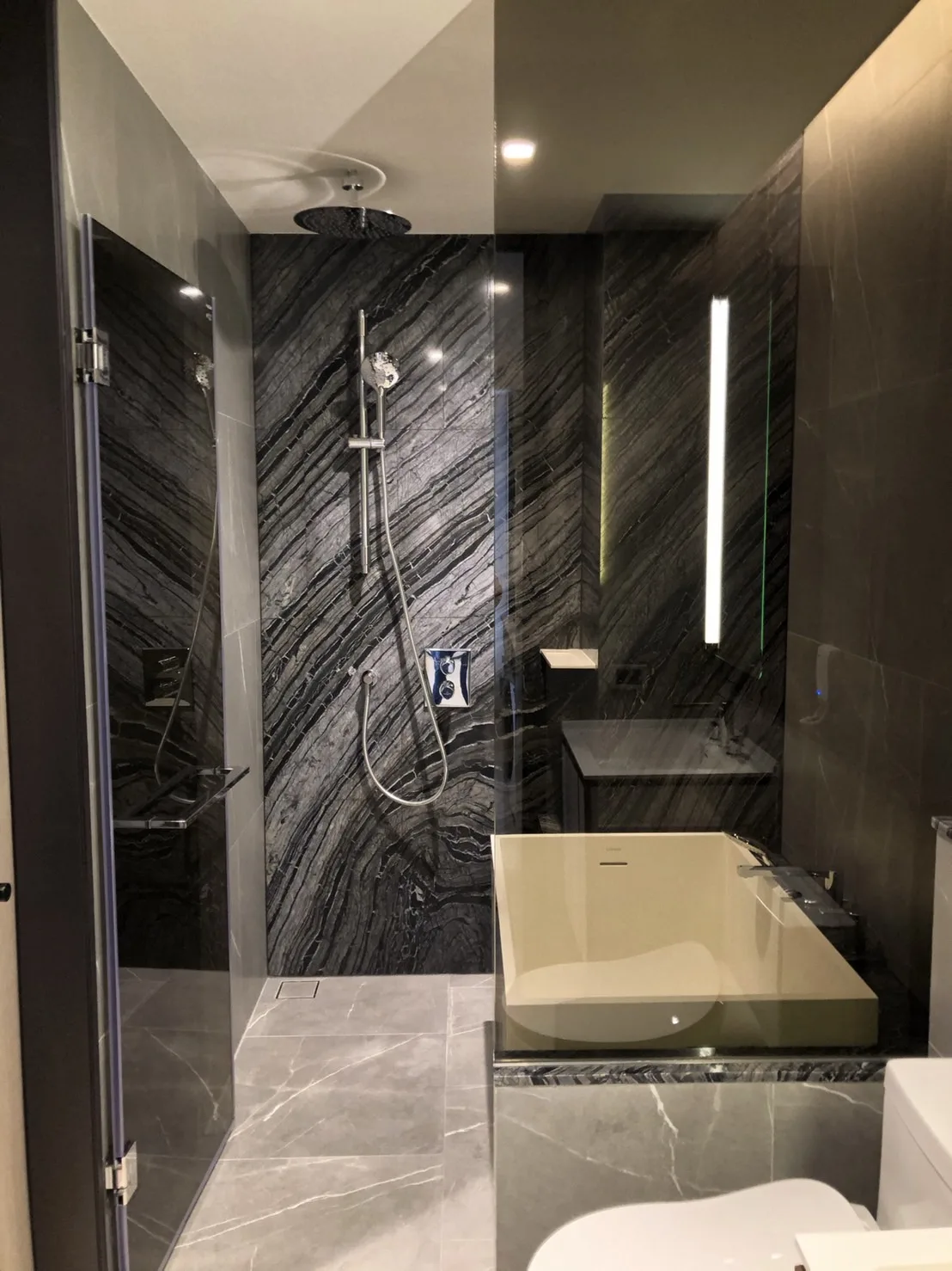 Property photos for The Reserve Sukhumvit 61