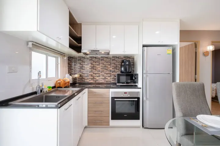 Property photos for Petch 9 Tower