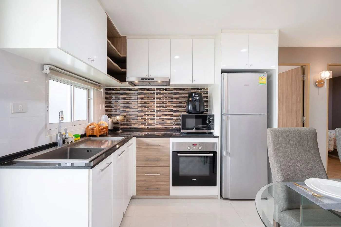 Property photos for Petch 9 Tower