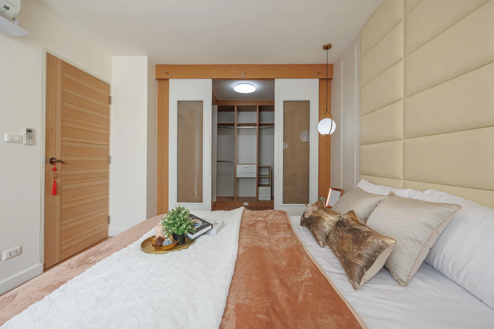 Property photos for Condo One Sukhumvit 52