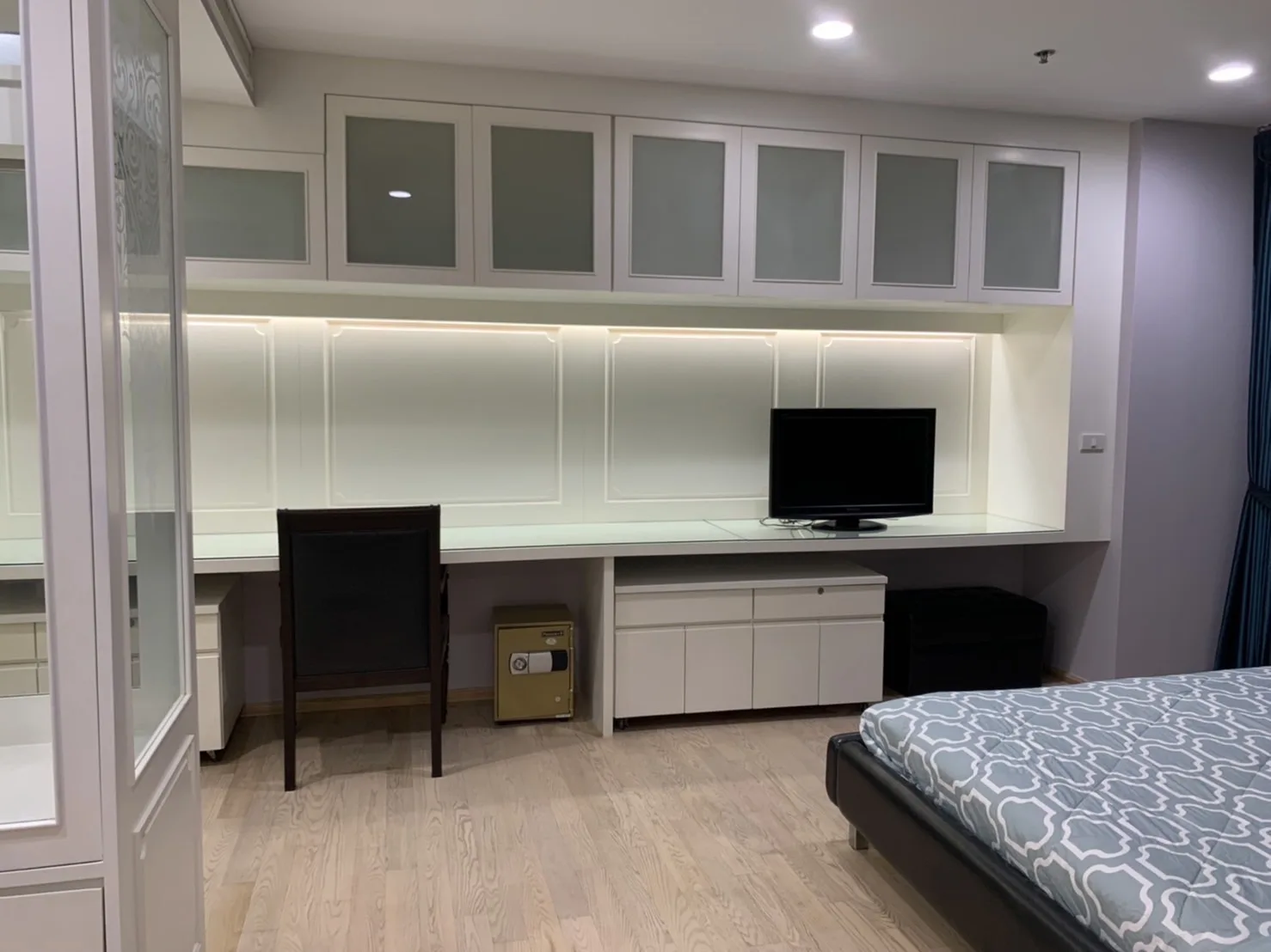 Property photos for Noble Remix