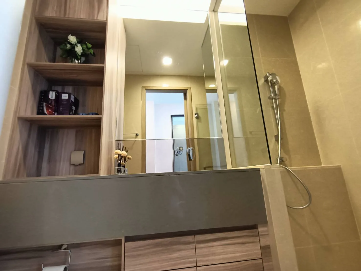 Property photos for The Esse Asoke
