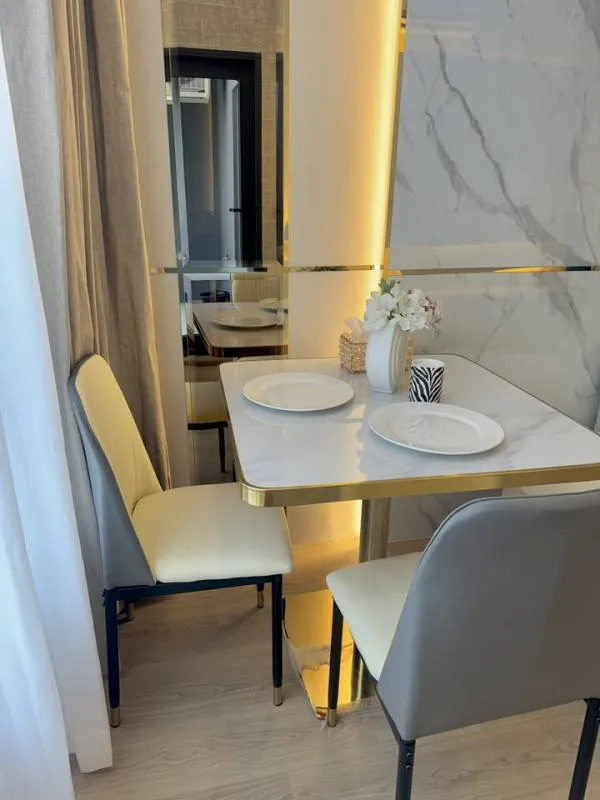 Property photos for Life Rama 4 - Asoke