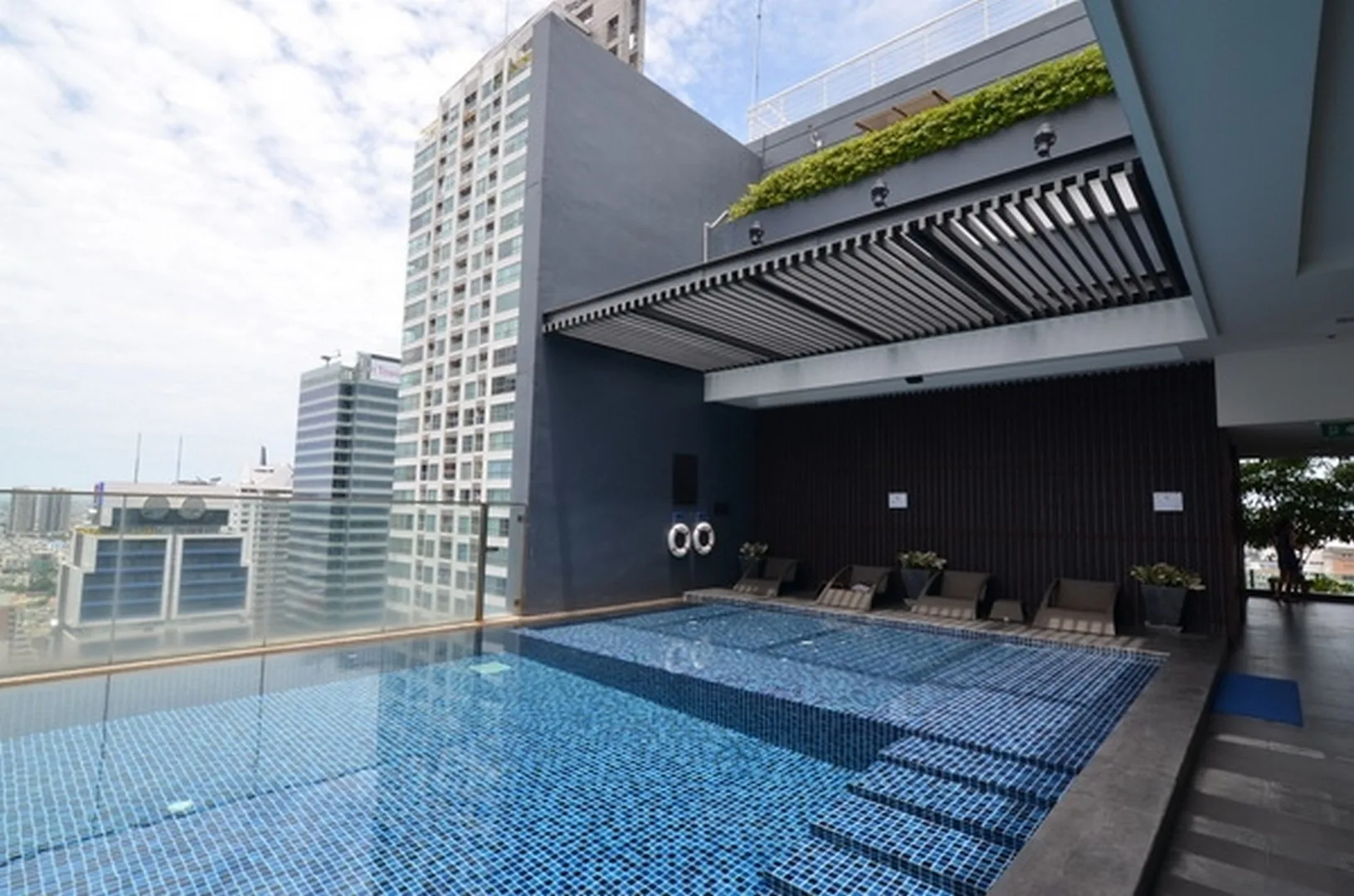 Property photos for Life @ Sathorn 10