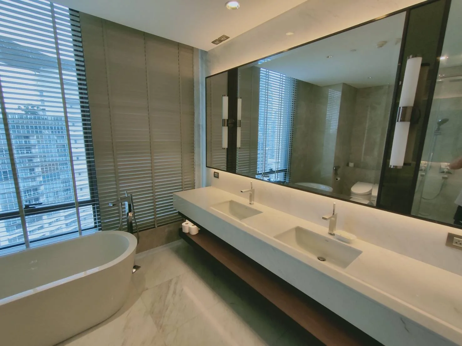 Property photos for Sindhorn Residence