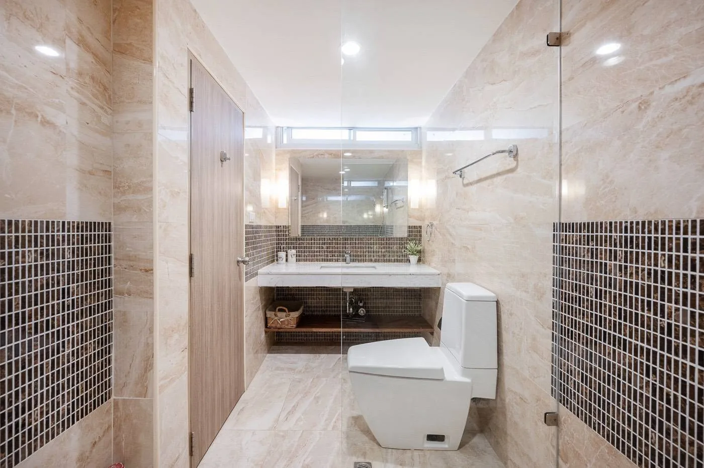 Property photos for Petch 9 Tower