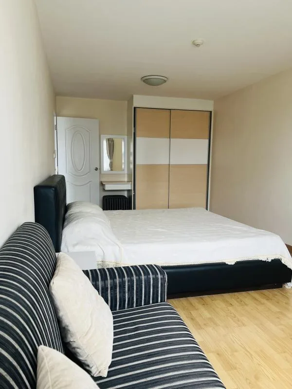 Property photos for Charming Resident Ekkamai 6