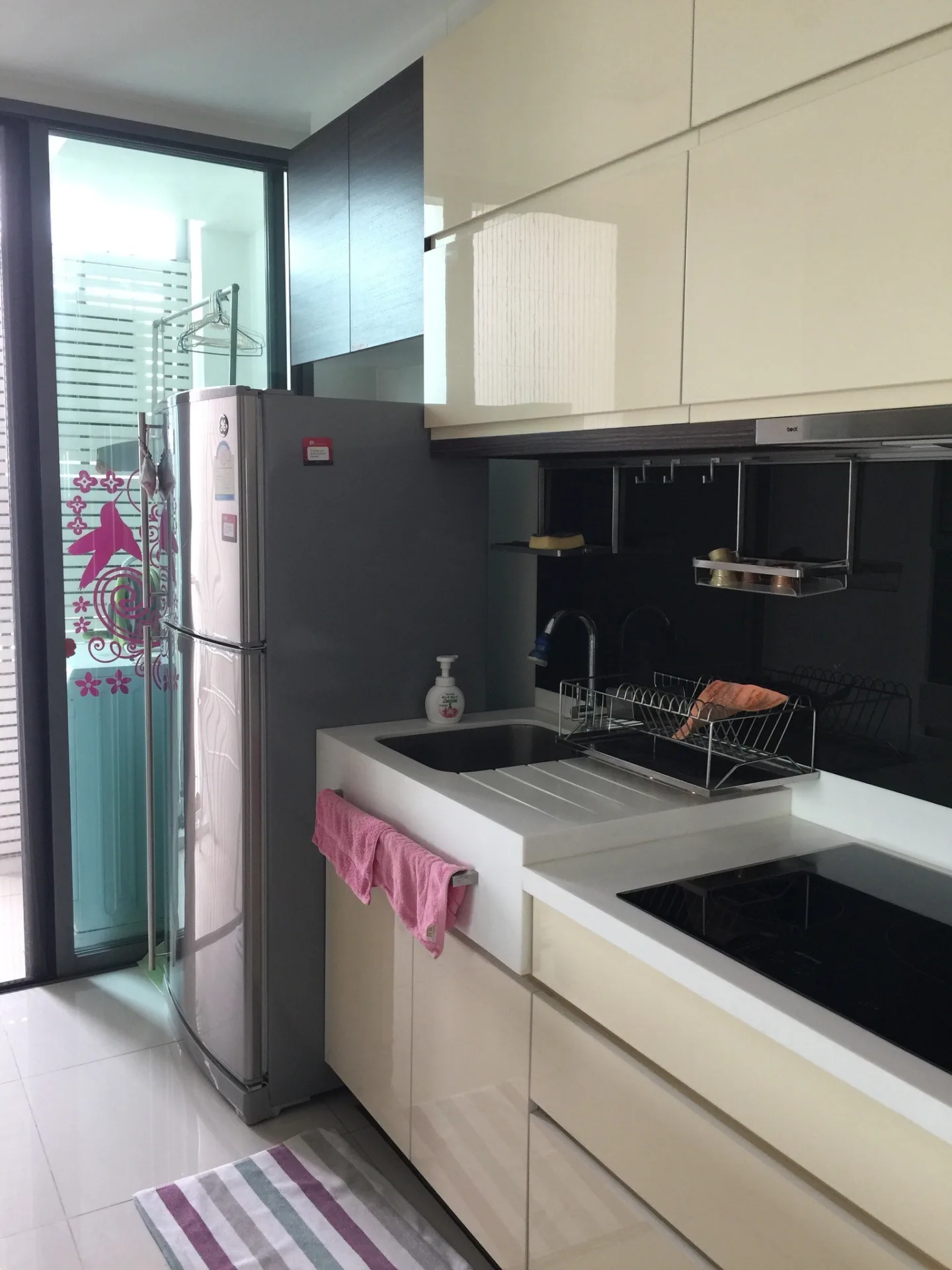 Property photos for The Room Sukhumvit 62
