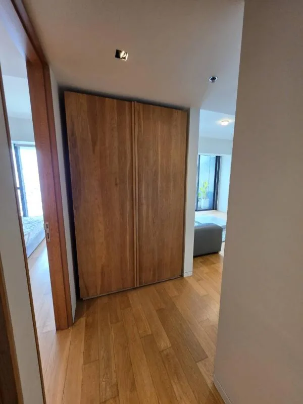 Property photos for The Met