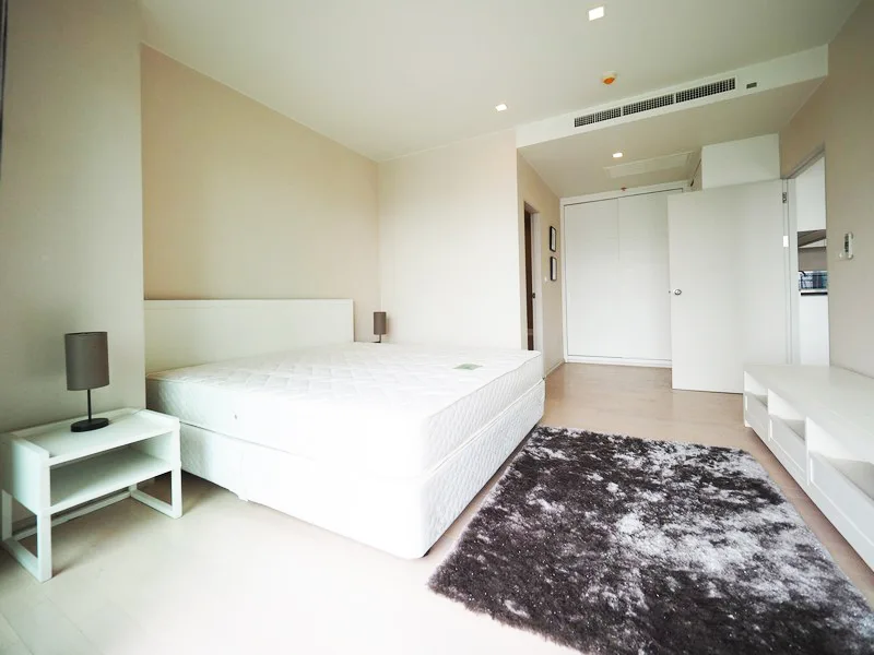 Property photos for Noble Solo