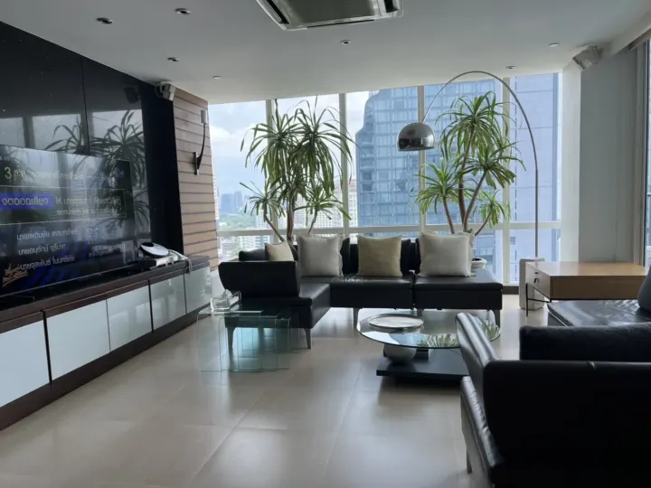 Property photos for Le Raffine Jambunuda Sukhumvit 31
