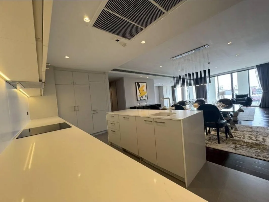 Property photos for La Citta Delre Thonglor 16