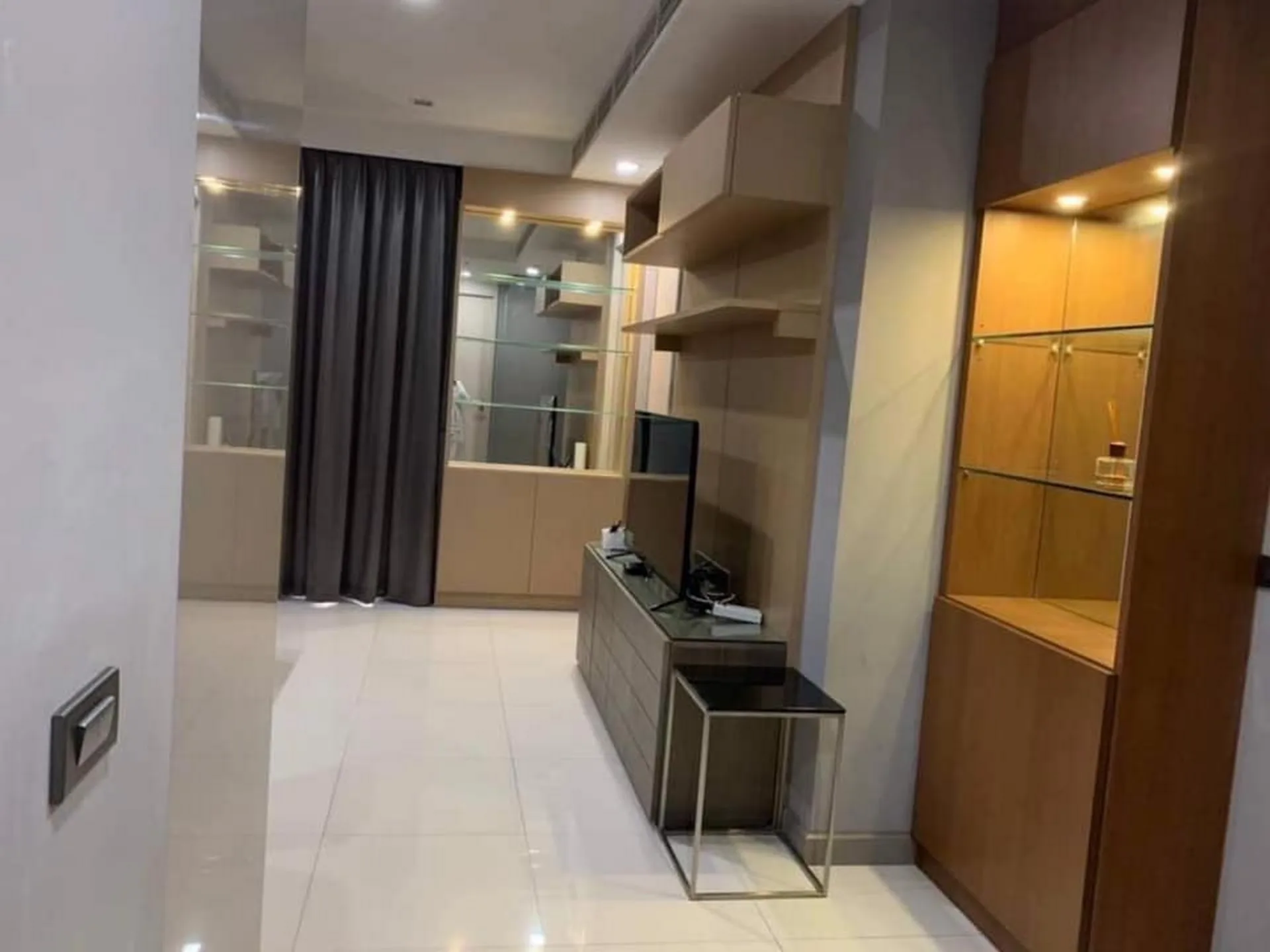 Property photos for M Phayathai