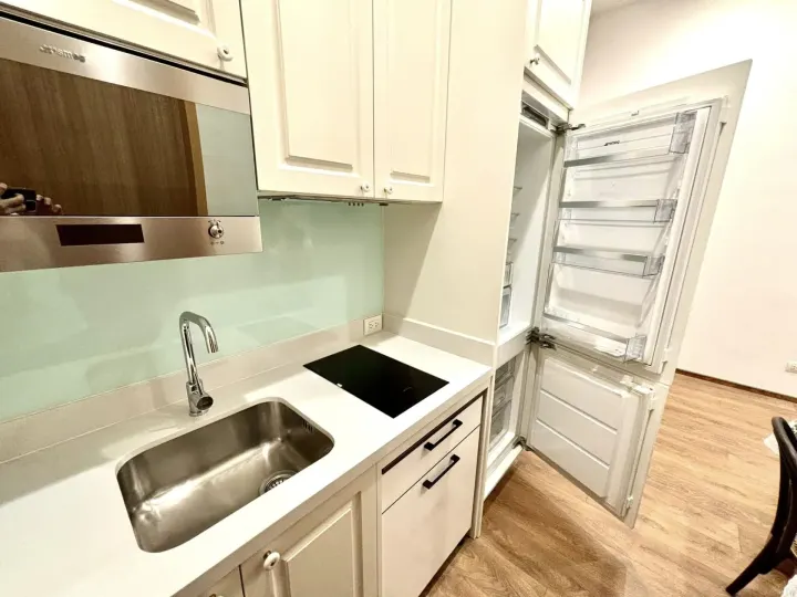 Property photos for Noble BE 33
