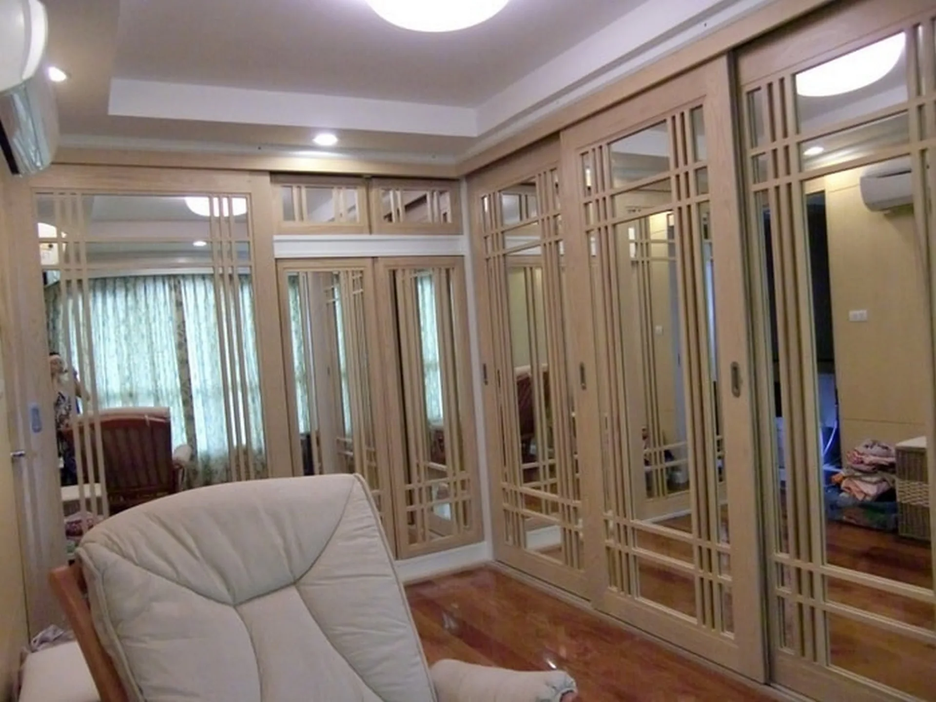 Property photos for Avenue 61